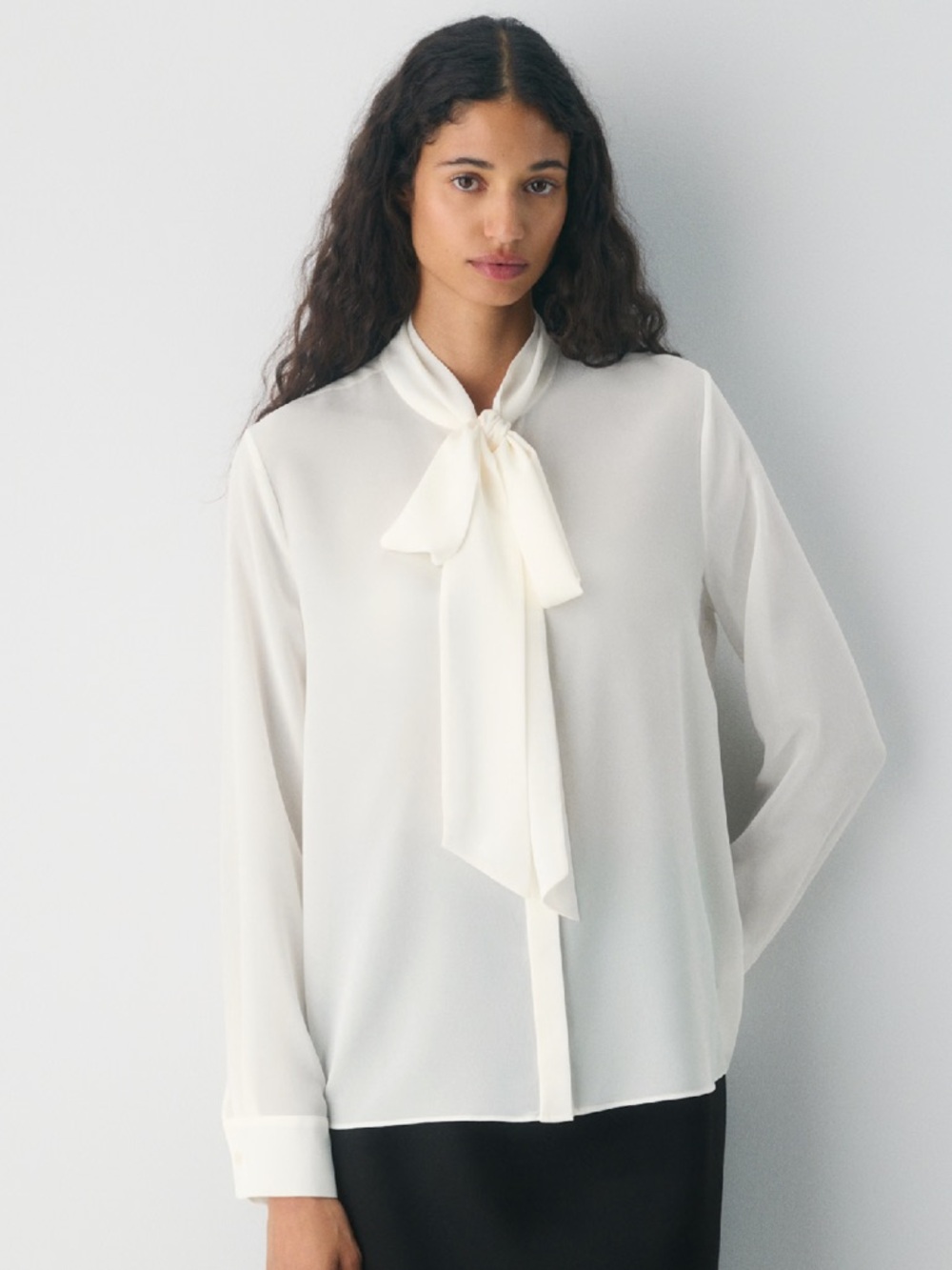 Aritzia Liberty Blouse - Picture 2 of 12